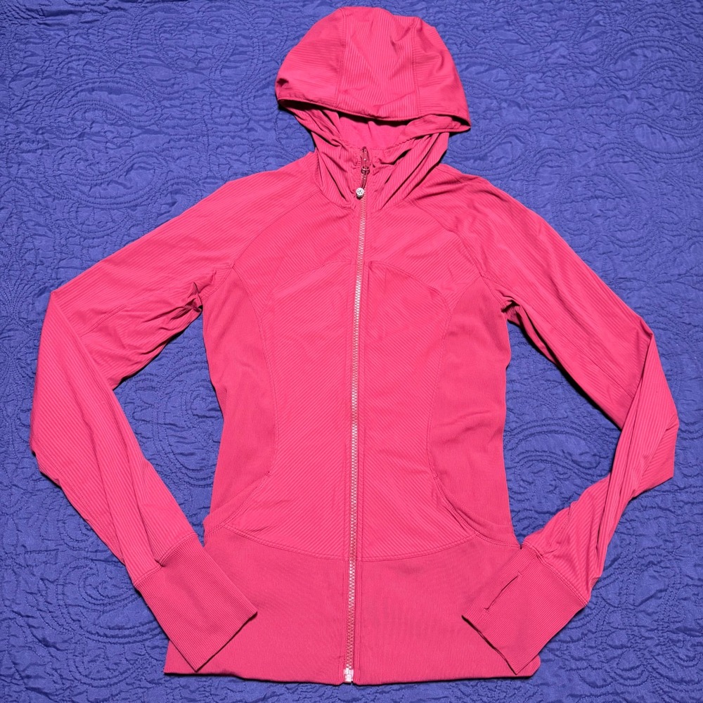 Lululemon In Flux Reversible Jacket Wms 6 Maroon Hooded Thumbholes Running Train